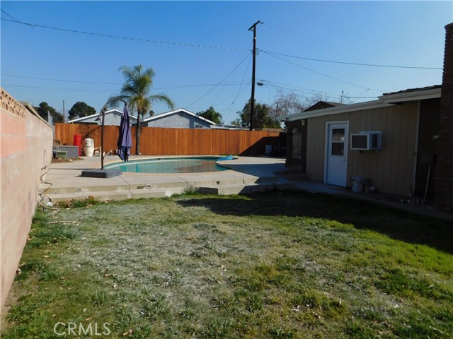 1740 OHIO Street, Redlands CA: https://media.crmls.org/medias/d7955286-14e2-42d0-b6c8-07587bd02a71.jpg