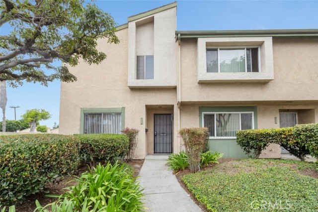 Detail Gallery Image 1 of 28 For 9021 Westminster Ave, Garden Grove,  CA 92844 - 2 Beds | 2/1 Baths