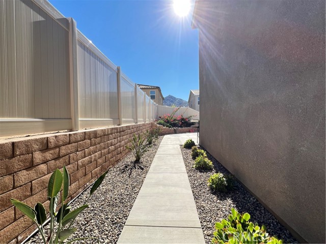 Detail Gallery Image 40 of 44 For 2429 Ellendale Dr, Riverside,  CA 92507 - 3 Beds | 2/1 Baths