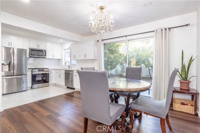 Front Image Thumbnail for CRSR25276353