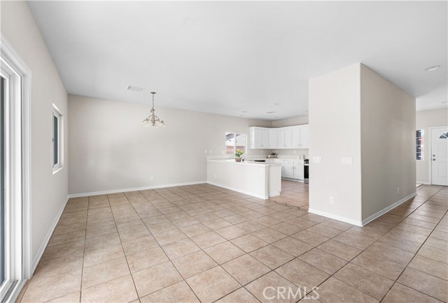 Detail Gallery Image 13 of 39 For 43453 Tali St, Lancaster,  CA 93535 - 3 Beds | 3 Baths