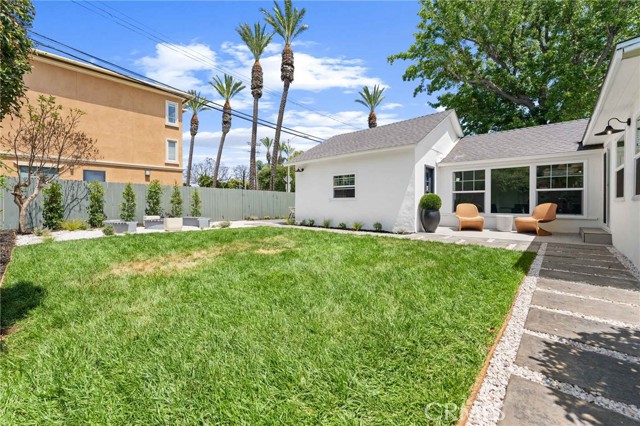 3170 Corinth Avenue, Los Angeles CA: https://media.crmls.org/medias/d796c245-dd68-429a-b150-379150766616.jpg