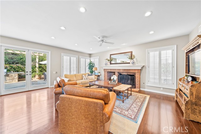 22432 Rosebriar, Mission Viejo CA: https://media.crmls.org/medias/d796e8c7-af30-48b2-b4c7-a73af5c44c9f.jpg