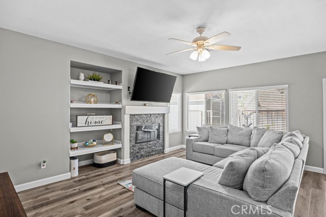 Detail Gallery Image 11 of 52 For 1251 Stepstone Ct, Hemet,  CA 92545 - 5 Beds | 3 Baths