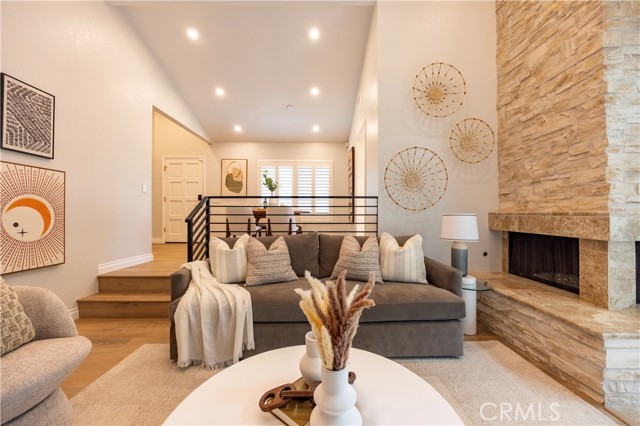 1 Moon Dust, Irvine CA: https://media.crmls.org/medias/d796fd67-0760-42ba-ac6b-e82141c787e1.jpg