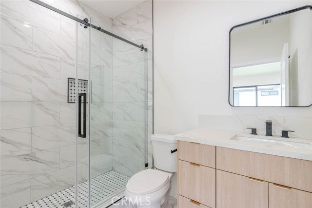 Detail Gallery Image 20 of 21 For 6217 Sylvia Ave, Tarzana,  CA 91335 - 3 Beds | 2 Baths