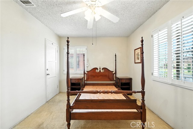 Detail Gallery Image 14 of 28 For 1612 W Poplar St, Compton,  CA 90220 - 3 Beds | 2 Baths