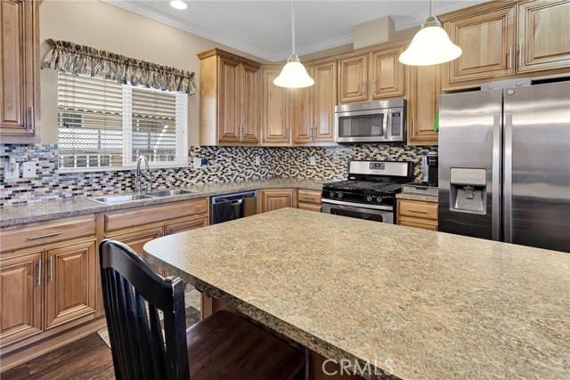 13393 Mariposa Road, Victorville CA: https://media.crmls.org/medias/d7998300-2b60-4d57-8ad4-3ceb3d1648a9.jpg