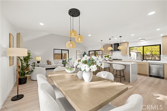 4700 Emerald Avenue, La Verne CA: https://media.crmls.org/medias/d79aaa6c-8d15-4d8b-b8f9-b8e5f6f7c50e.jpg