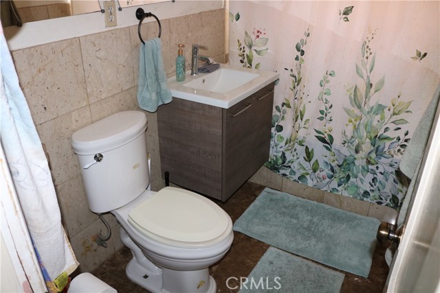 3641 W Oak Avenue, Fullerton CA: https://media.crmls.org/medias/d79abf5f-9596-46d5-a57e-42ccd65f8848.jpg