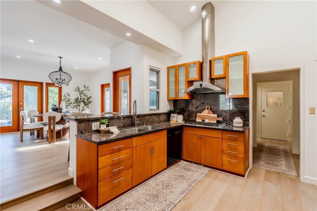 MLS #OC25245257 image #15