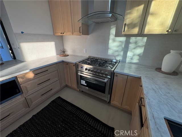 Detail Gallery Image 13 of 18 For 1334 E Mayfair, Orange,  CA 92867 - 3 Beds | 2 Baths