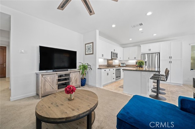 Detail Gallery Image 10 of 46 For 15779 Molly Ave, Chino,  CA 91708 - 4 Beds | 3 Baths