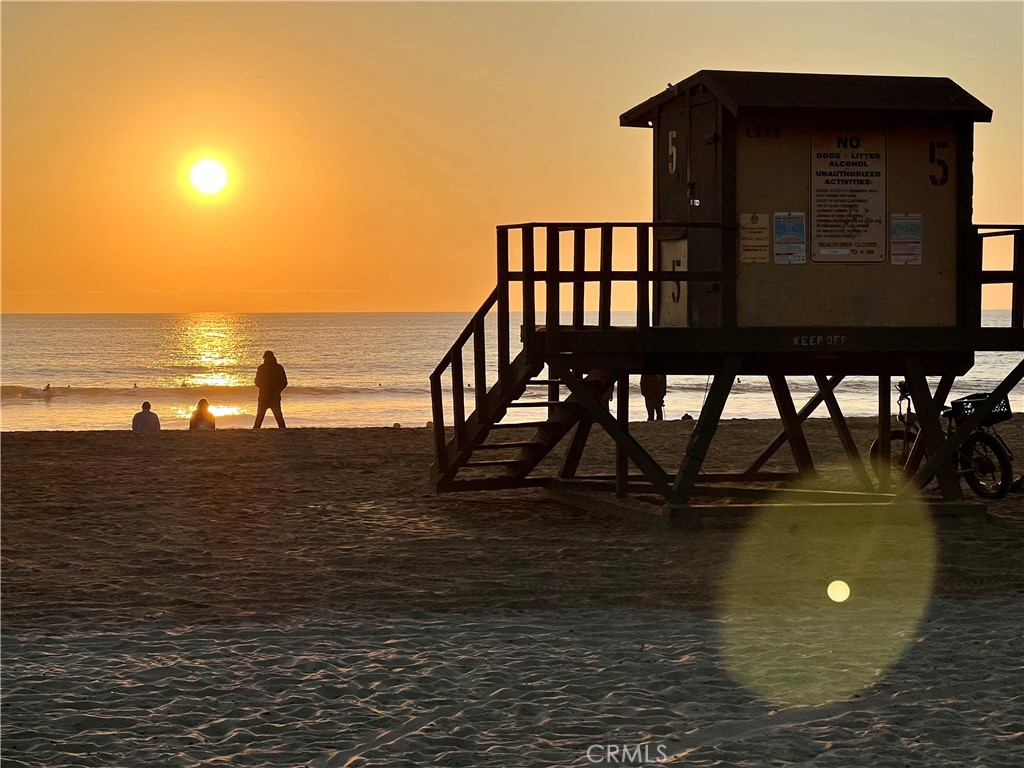 https://media.crmls.org/medias/d79e2e80-1226-44ab-994d-c8bf1dddd84d.jpg?preset=X-Large