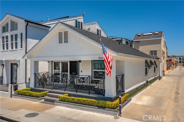 Detail Gallery Image 1 of 1 For 306 Alvarado Pl, Newport Beach,  CA 92661 - 3 Beds | 2 Baths