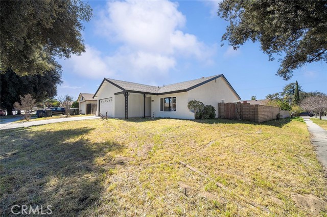 Detail Gallery Image 2 of 26 For 917 Renee, Redlands,  CA 92374 - 3 Beds | 2 Baths