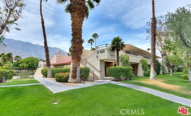 420 N Villa Court
