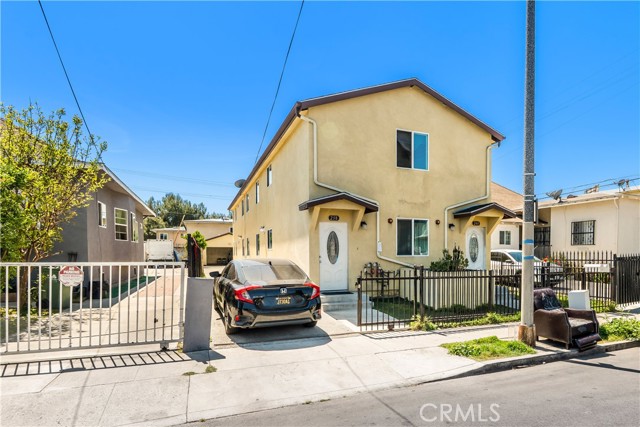 Detail Gallery Image 1 of 9 For 240 W 46th St, Los Angeles,  CA 90037 - – Beds | – Baths