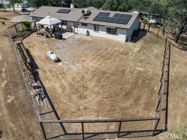 30015 Stetson Drive, Coarsegold CA: https://media.crmls.org/medias/d79fc3d5-33a6-46a7-ac0e-bacc02966d94.jpg