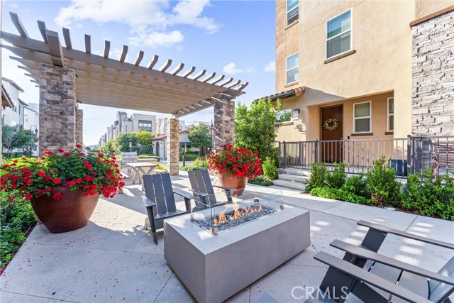 133 Hideaway Loop, Mission Viejo CA: https://media.crmls.org/medias/d79fde01-a384-4b2c-8100-12a9ab418e59.jpg