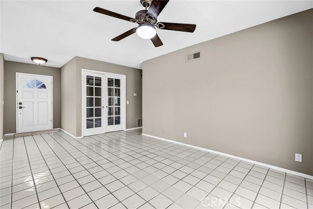 28024 Paseo Alba, San Juan Capistrano CA: https://media.crmls.org/medias/d7a1e52b-4c16-4af4-8ab0-9f3584a537cf.jpg
