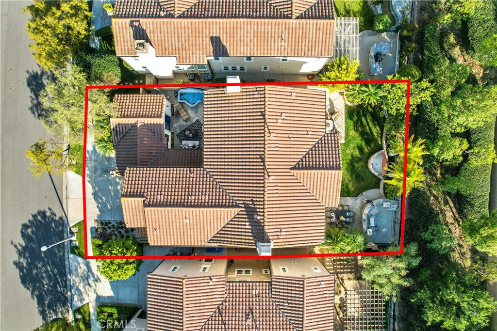 https://media.crmls.org/medias/d7a27898-b5d1-403f-b759-12d4eb59eee7.jpg?preset=X-Large