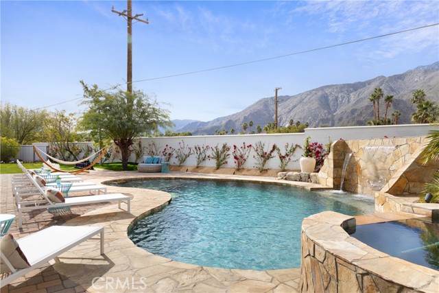 Detail Gallery Image 31 of 44 For 290 W San Carlos Rd, Palm Springs,  CA 92262 - 4 Beds | 4/1 Baths