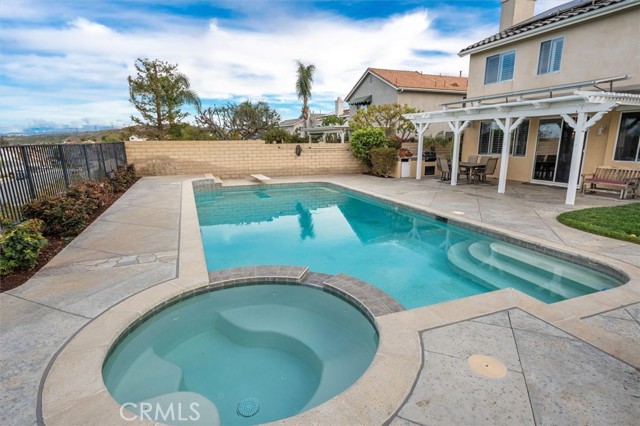 20104 Gina Court, Saugus CA: https://media.crmls.org/medias/d7a475c5-43f6-4c45-8740-b0492012496d.jpg