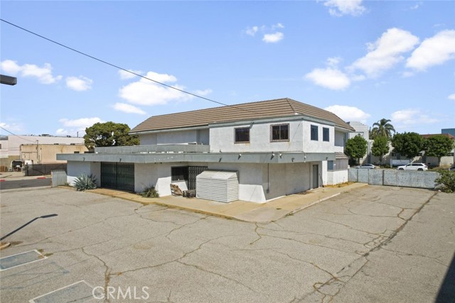 2350 W Valley, Alhambra CA: https://media.crmls.org/medias/d7a592ab-45e3-4d76-9680-86d1543bbdf5.jpg