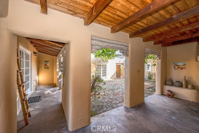 Detail Gallery Image 20 of 41 For 281 San Gabriel Ct, Sierra Madre,  CA 91024 - 4 Beds | 2 Baths