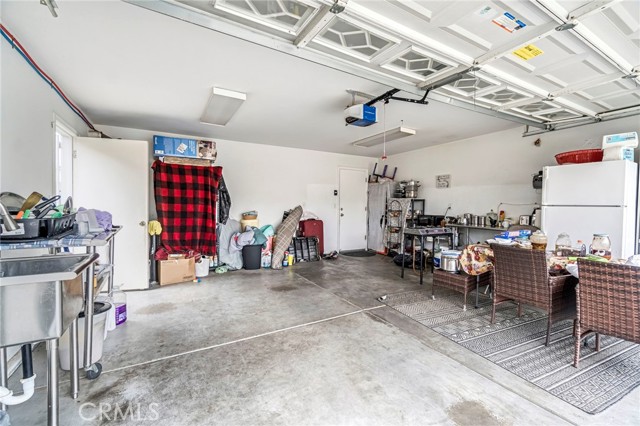 Detail Gallery Image 38 of 41 For 4729 W Cornell, Fresno,  CA 93722 - 4 Beds | 3 Baths