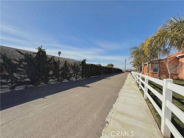 Image 47 of 51 For 9886 Mckinley