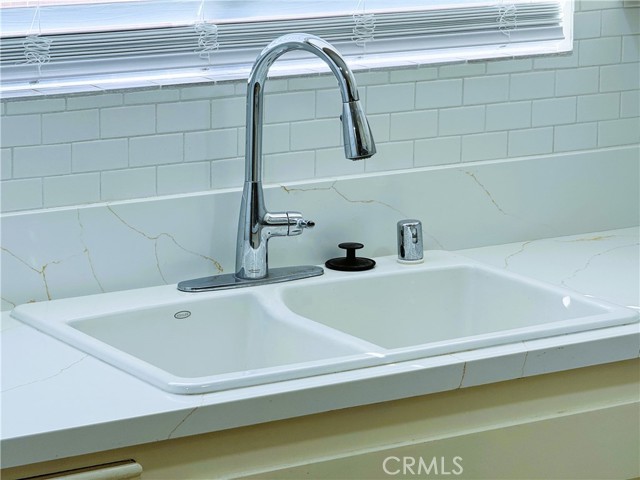 Detail Gallery Image 7 of 27 For 2105 E Petunia, Glendora,  CA 91740 - 3 Beds | 2 Baths