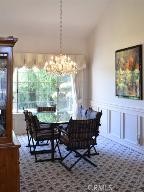 Detail Gallery Image 6 of 10 For 1046 W Westridge Ct, Upland,  CA 91786 - 4 Beds | 3 Baths