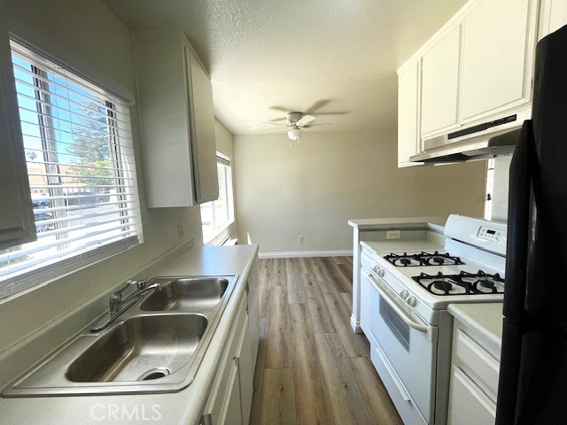 14817 Sylvan Street, Van Nuys CA: https://media.crmls.org/medias/d7a85336-4f6b-404b-ad97-a06082c44c98.jpg