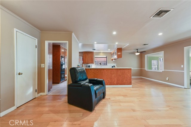 22440 Schoolcraft St., West Hills CA: https://media.crmls.org/medias/d7a861c2-7f75-4e36-aae3-430e5e8c1b7c.jpg