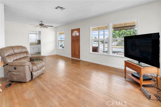 Detail Gallery Image 7 of 36 For 14542 Harvest Ave, Norwalk,  CA 90650 - 3 Beds | 1 Baths