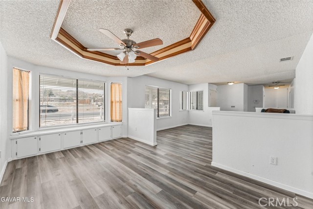 Detail Gallery Image 10 of 53 For 39004 164th, Palmdale,  CA 93591 - 3 Beds | 2 Baths