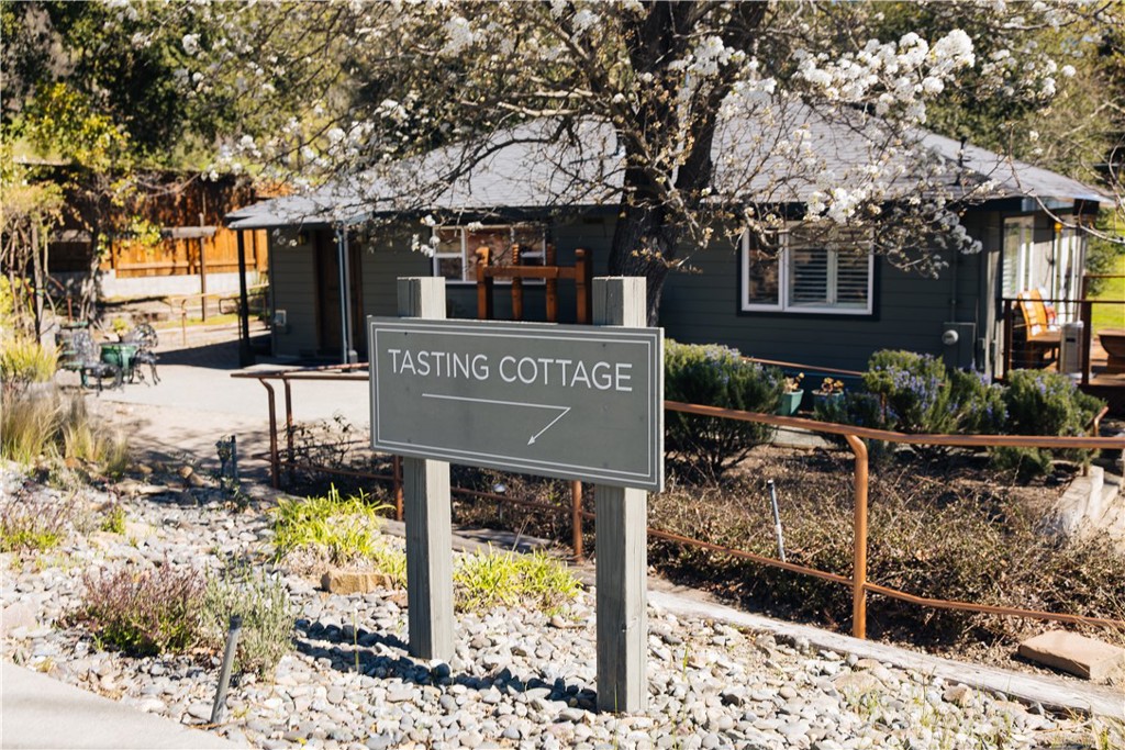 D7Aa1Fa8 F398 4818 8Da9 0F4783E0Da1D 1001 Silverado Trail South, St. Helena, Ca 94574 &Lt;Span Style='BackgroundColor:transparent;Padding:0Px;'&Gt; &Lt;Small&Gt; &Lt;I&Gt; &Lt;/I&Gt; &Lt;/Small&Gt;&Lt;/Span&Gt;