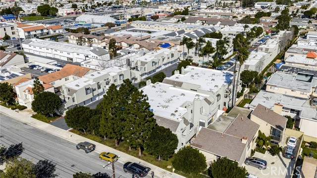 Detail Gallery Image 27 of 33 For 17722 Sergio, Huntington Beach,  CA 92647 - 2 Beds | 2 Baths