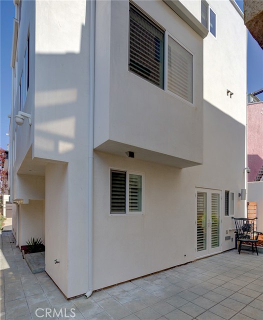 320 23rd Street, Manhattan Beach, California 90266, 3 Bedrooms Bedrooms, ,Residential,Sold,23rd,SB21207459