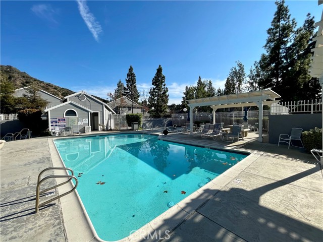 Detail Gallery Image 19 of 20 For 225 Star Pine Ct, Azusa,  CA 91702 - 2 Beds | 2 Baths