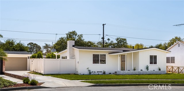 Detail Gallery Image 6 of 46 For 5580 E Ulen St, Long Beach,  CA 90815 - 3 Beds | 2 Baths