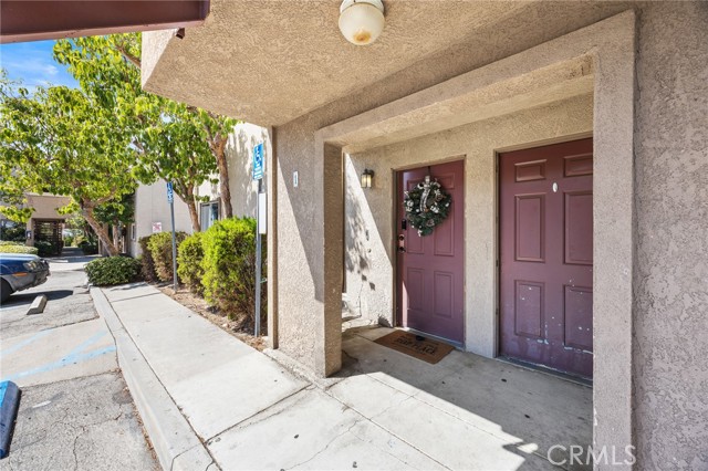 Detail Gallery Image 3 of 43 For 800 Grand #D,  Diamond Bar,  CA 91765 - 3 Beds | 2 Baths