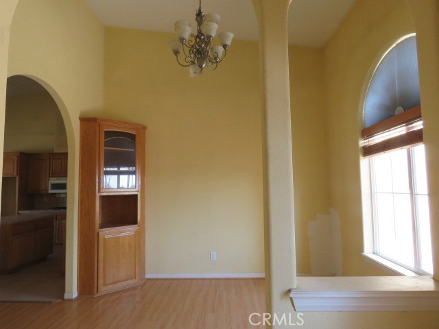 Detail Gallery Image 9 of 23 For 2425 Tokay Rd, Phelan,  CA 92371 - 4 Beds | 3 Baths
