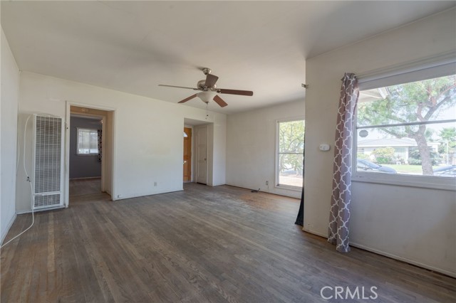 6532 Bonnie Vale Avenue, Pico Rivera CA: https://media.crmls.org/medias/d7adf593-8e4e-4c7b-ac38-ca18bc2d588f.jpg