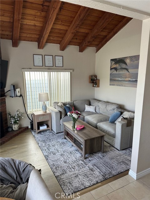 Detail Gallery Image 6 of 13 For 202 Colton St a,  Newport Beach,  CA 92663 - 2 Beds | 2 Baths