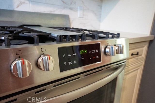 Detail Gallery Image 11 of 12 For 10219 Lev, Arleta,  CA 91331 - 2 Beds | 1 Baths