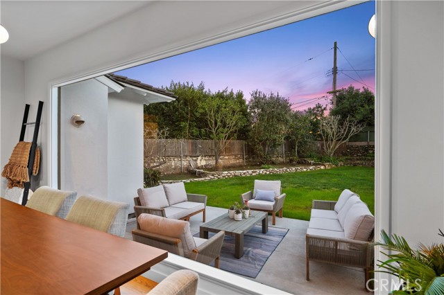 4000 Via Cardelina, Palos Verdes Estates CA: https://media.crmls.org/medias/d7b0e3aa-3af6-4356-9614-43108714750e.jpg