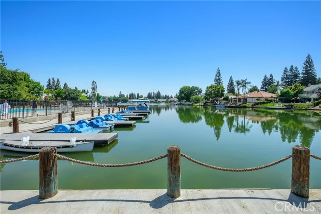 10781 N Windham Bay Circle, Fresno CA: https://media.crmls.org/medias/d7b1214a-686f-41db-b5d5-3764ef863be7.jpg